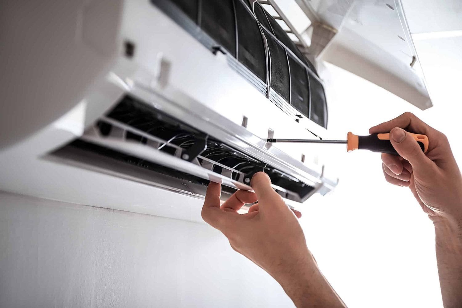 AC Repair Technician Dubai